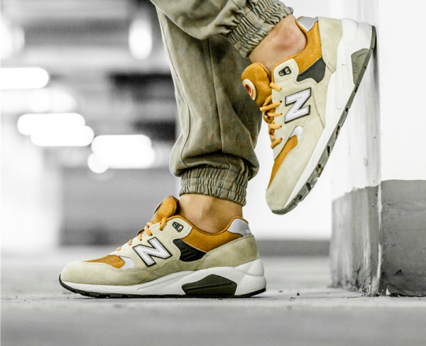 Giày New Balance 580 Earth Gold CMT580BZ - Ảnh 4