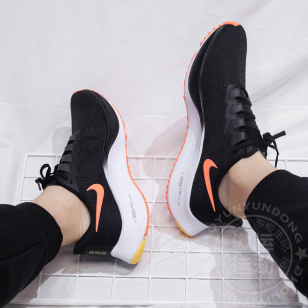 Giày Nike Air Zoom Pegasus 37 'Black Bright Mango' BQ9646-010 - Ảnh 2