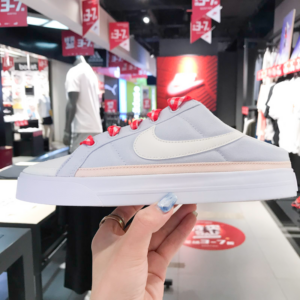 Alternative view of Giày Nike Womens Court Legacy Mule DJ5058-011