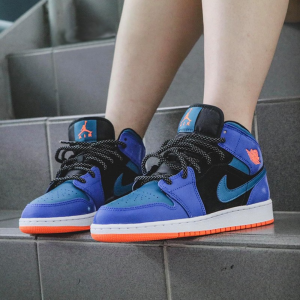 Giày Nike Air Jordan 1 Mid GS 'Racer Blue' 554725-440 - Ảnh 2