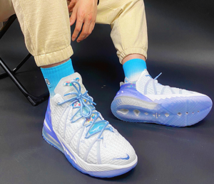 Alternative view of Giày Nike LeBron 18 EP 'Play For The Future' CW3155-400