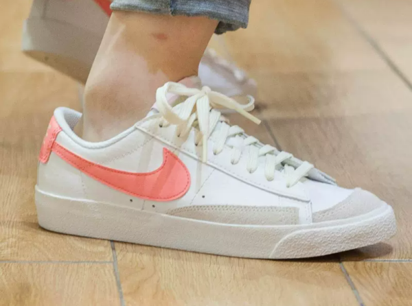 Giày Nike Blazer Low '77 GS 'White Pink Gaze' DA4074-112 - Ảnh 3