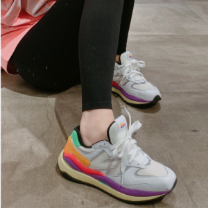 Alternative view of Giày New Balance 5740 'Munsell White Vivid Cactus' M5740LA
