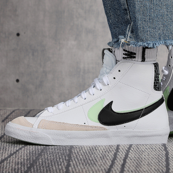 Giày Nike Blazer Mid '77 SE GS 'Double Swoosh White Vapor Green' DD1847-100 - Ảnh 3