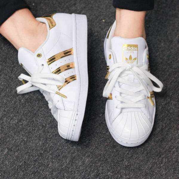 Giày Adidas Wmns Superstar Metal Toe 'White Gold Metallic' FV3330 - Ảnh 5