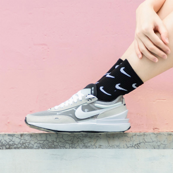 Giày Nike Wmns Waffle One 'White Black' DC2533-102 - Ảnh 5