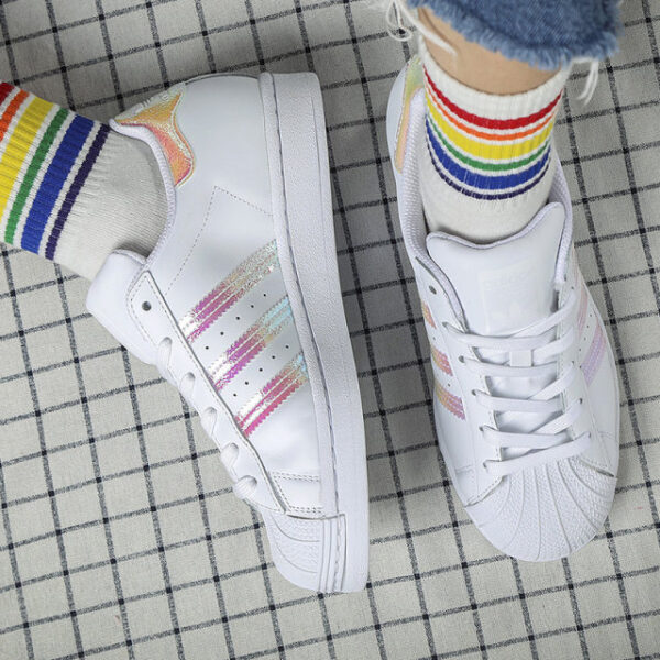 Giày Adidas Superstar 'Pink Hologram' FV3139 - Ảnh 4