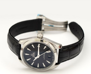 Alternative view of Đồng Hồ Omega Seamaster Aqua Terra 'Black' 220-13-41-21-01-001