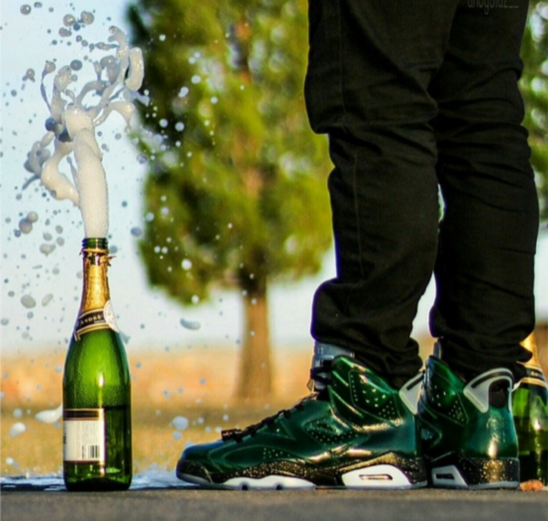 Giày Nike Jordan 6 Retro 'Champain Bottle' 384664-350 - Ảnh 3