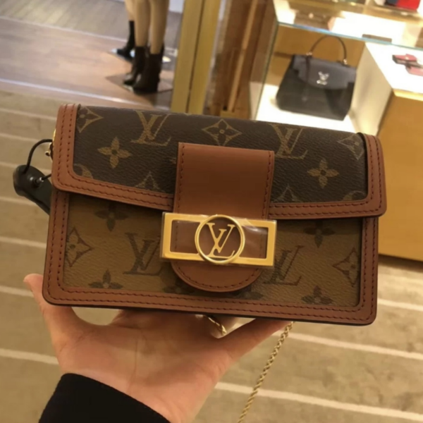 Túi Louis Vuitton DAUPHINE Chain Wallet M68746 - Ảnh 4