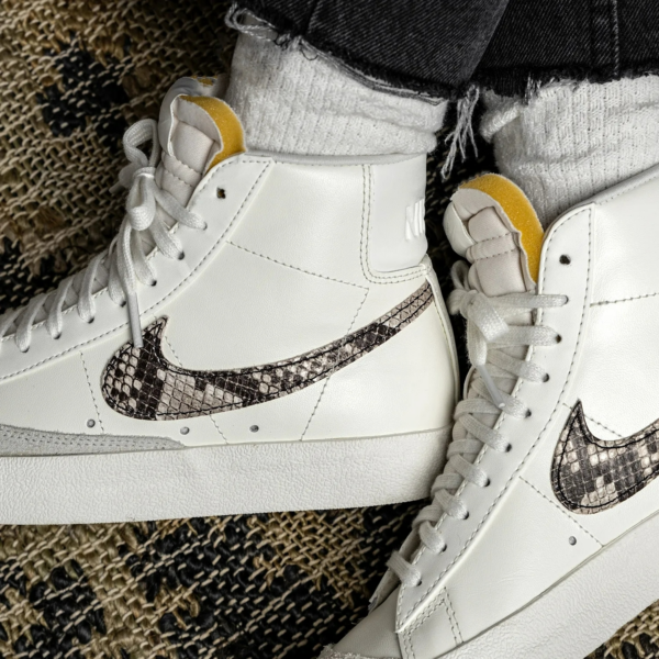 Giày Nike Wmns Blazer Mid '77 SE 'Snakeskin' DA8736-100 - Ảnh 2