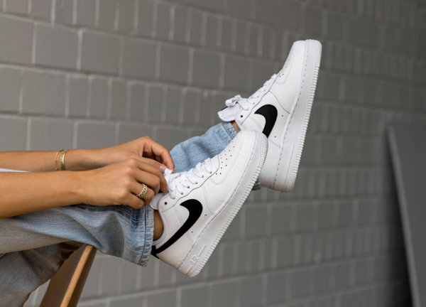 Giày Nike Wmns Air Force 1 '07 'White Black' 315115-152 - Ảnh 7
