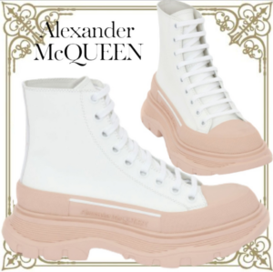 Alternative view of Giày Alexander McQueen Tread Slick Boot 633900-WHYK3-9402