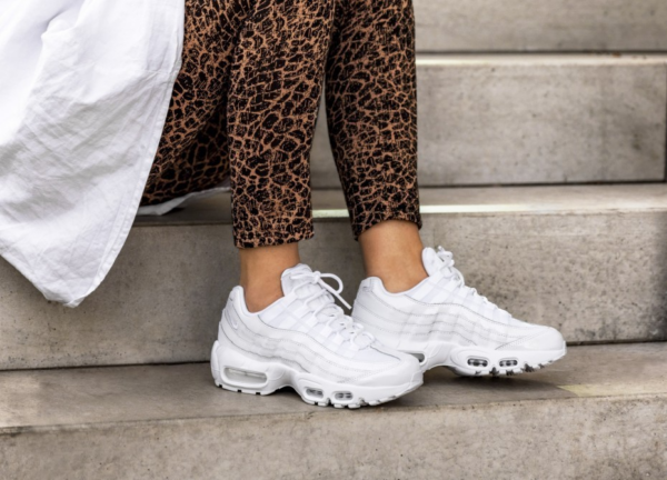 Giày Nike Wmns Air Max 95 'Triple White' 307960-108 - Ảnh 6