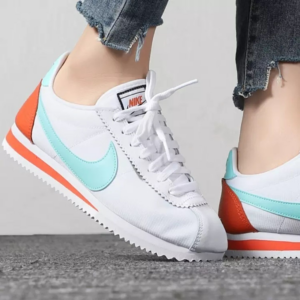 Alternative view of Giày Nike Classic Cortez Premium 'Light Aqua' 905614-104