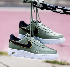 Alternative view of Giày Nike Air Force 1 '07 LV8 'Metallic Swoosh Pack Green' DA8481-300