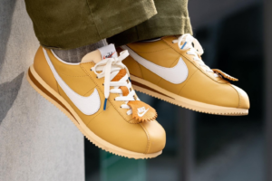 Giay Nike Cortez '23 SE 'Running Rabbit' FD0400-725