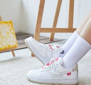 Giay Nike Air Force 1 Low 'Pink Bling' DX6061-111
