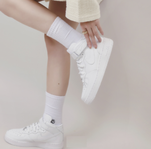 Giay Nike Air Force 1 Mid 'Triple White' DD9625-100