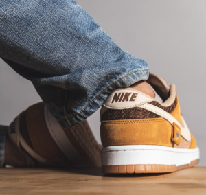 Giay Nike Dunk Low SE 'Praline Desert Ochre' DZ5350-288