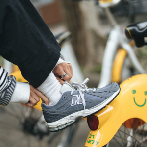 Giay New Balance 1906R 'Grey Suede' M1906RV