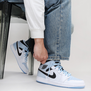 Giay Nike Air Jordan 1 Mid SE GS 'White Ice Blue' DV1337-104