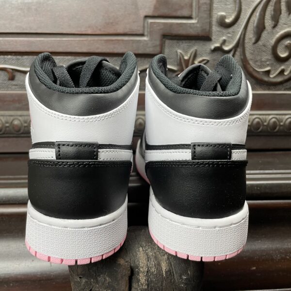 Giày Nike Air Jordan 1 Mid GS 'Arctic Punch' 555112-061 - Ảnh 7