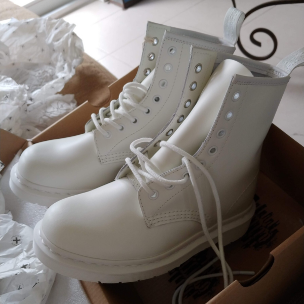 Giày Dr. Martens 1460 Pascal Virginia Mono Boot 'White' 24480100 - Ảnh 5