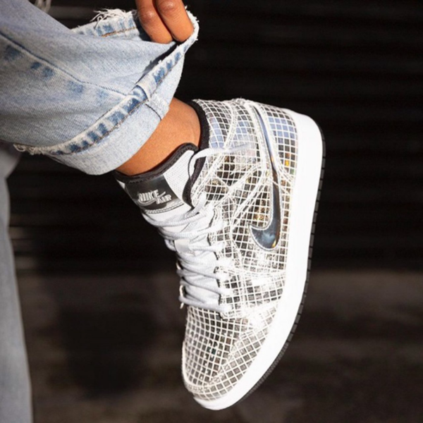 Giày Nike Wmns Air Jordan 1 Mid 'Disco Ball' CU9304-001 - Ảnh 2
