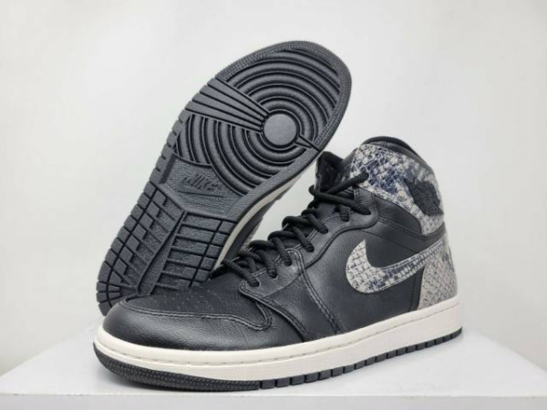 Giày Nike Wmns Air Jordan 1 Retro High Premium 'Snakeskin' AH7389-014 - Ảnh 6