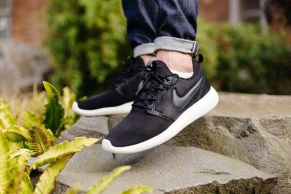 Giày Nike Roshe Two 'Core Black' 844656-003 - Ảnh 2