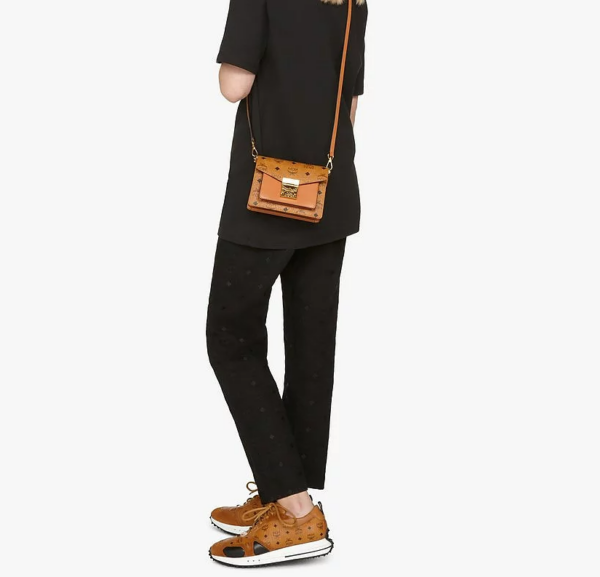 Túi MCM Patricia Crossbody in Visetos MWRASPA06CO001 - Ảnh 5
