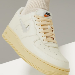 Giay Nike Air Force 1 Low 'Coconut Milk' DO9456-100