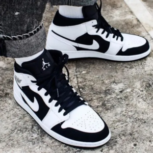 Alternative view of Giày Nike Air Jordan 1 Retro Mid 'Tuxedo' 554724-113