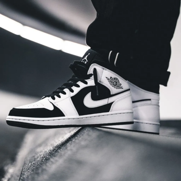 Giày Nike Air Jordan 1 Retro Mid 'Tuxedo' 554724-113 - Ảnh 3