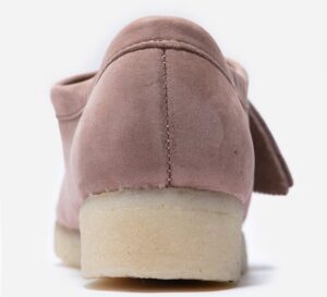 Giay Clarks Wallabee 'Blush Synthetic' 261-69435