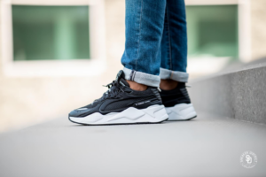 Alternative view of Giày Puma RS-X Softcase 'Black White' 369819-01
