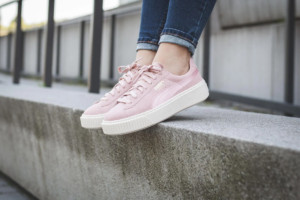 Alternative view of Giày Puma Suede Platform Satin 'Silver Pink' 365828-03