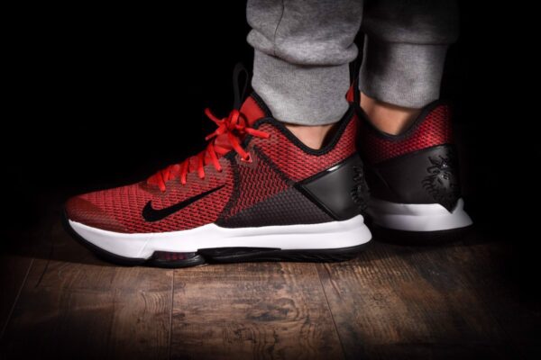 Giày Nike LeBron Witness 4 'Gym Red' BV7427-002 - Ảnh 3