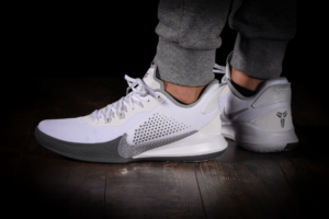 Alternative view of Giày Nike Mamba Fury 'White Wolf Grey' CK2087-100