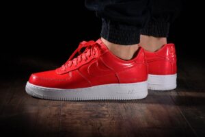 Alternative view of Giày Nike Air Force 1 '07 LV8 UV 'Siren Red' AJ9505-600