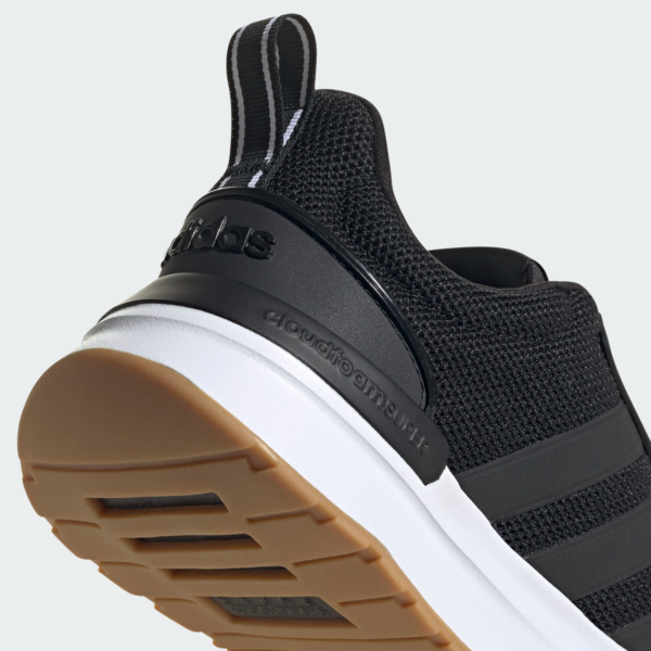 Giay Adidas Racer TR21 'Black Gum' GX4209