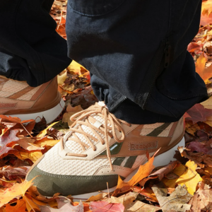 Giay Reebok Engineered Garments x LX 2200 'Soft Camel' FZ5847