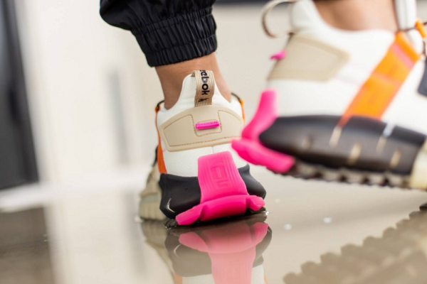 Giày Reebok Zig Kinetica Edge 'Alabaster Orange Pink' FV3835 - Ảnh 3