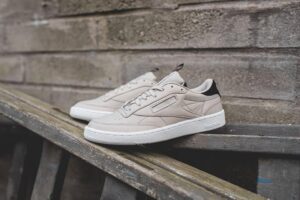 Alternative view of Giày Reebok Club C 85 IT 'Sand Stone' BS8255