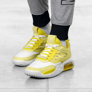 Alternative view of Giày Nike Jordan Air Max 200 GS 'Dynamic Yellow' CJ3840-700