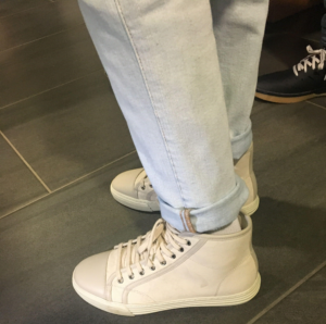 Alternative view of Giày Gucci Wmns GG High 'Logo Print White' 426186-FV590-9073