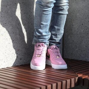 Alternative view of Giày Nike Wmns Air Force 1 Low '07 'Frosted Plum' AO2132-501