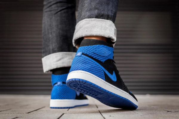 Giày Nike Air Jordan 1 Retro High OG Flyknit 'Royal' 919704-006 - Ảnh 6