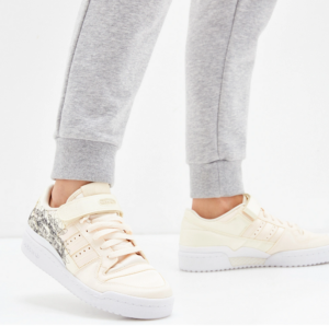 Alternative view of Giày Adidas Wmns Forum 84 Low 'Overlapping Trefoils' GX5074
